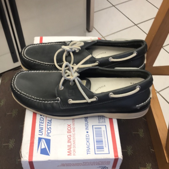 Sperry Top-Sider sizing 12/M blue white stitching used - Picture 14 of 14